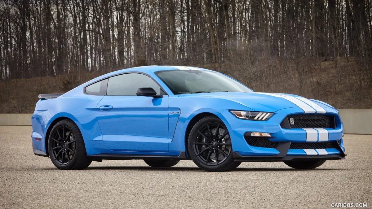 Ford Mustang sprowadzony z USA